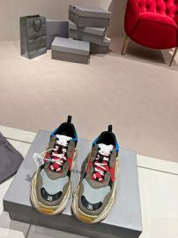 Picture of Balenciaga Shoes Women _SKUfw126976632fw